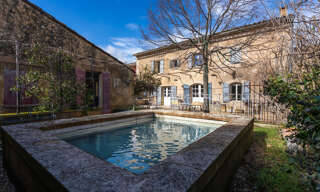 Maison 7 Pièces 180 m² à vendre à Robion (84440)