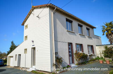 CHANTONNAY - Maison d'habitation, 3 chambres, jardin et gara — photo du bien