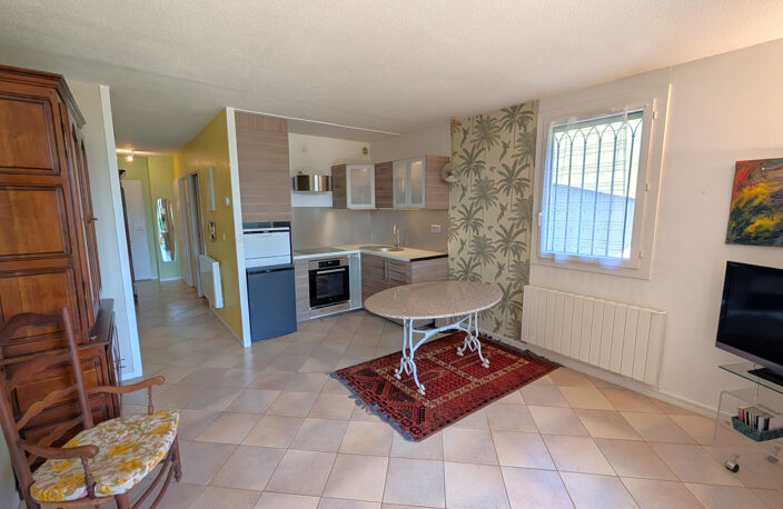 T2 Bis rez-de-jardin Chantaco - Parking — photo 4