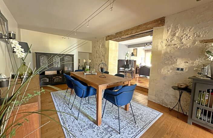 Maison de Bourg - ARVEYRES - — photo 4