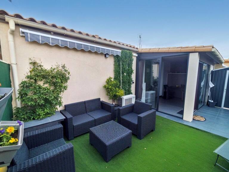 Maison rénovée esprit vacances proche mer avec piscine, tennis, basket, ping-pong, boulodrome — photo 1