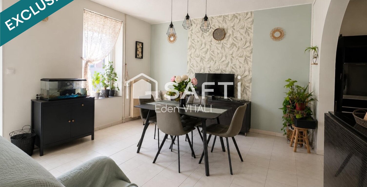 Maison mitoyenne de 61 m2, 2 chambres, courette extérieur. — photo 1