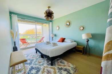 Appartement 5 pièces 1380 €