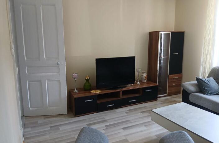 Location appartement 2 pièces 41 m² à Belfort (90000) — photo 3