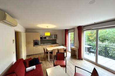 Appartement 3 pièces 2100 €