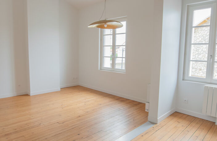  ROYAN CENTRE-VILLE - APPARTEMENT RÉNOVÉ — photo 5