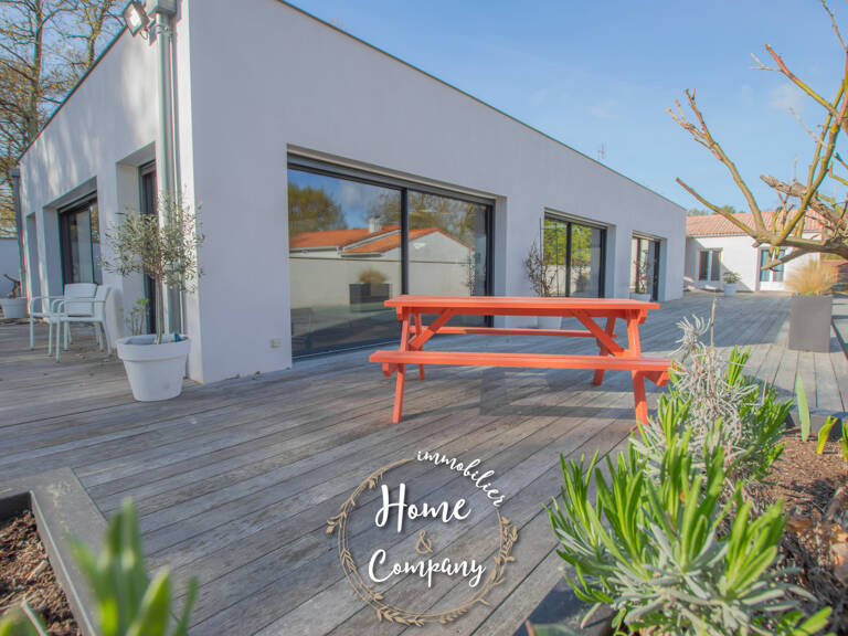 ETAULES - MAISON DE PLAIN-PIED AVEC PISCINE COUVERTE — photo 1