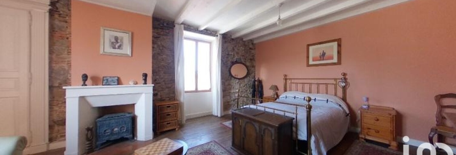 Maison 6 Pièces 181 m² à vendre à Chabanais (16150)