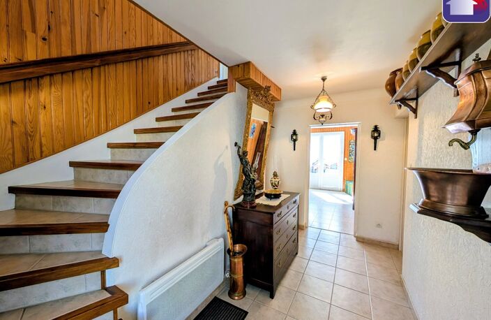 Vente maison 7 pièces 176 m² Lavelanet (09300) — photo 2