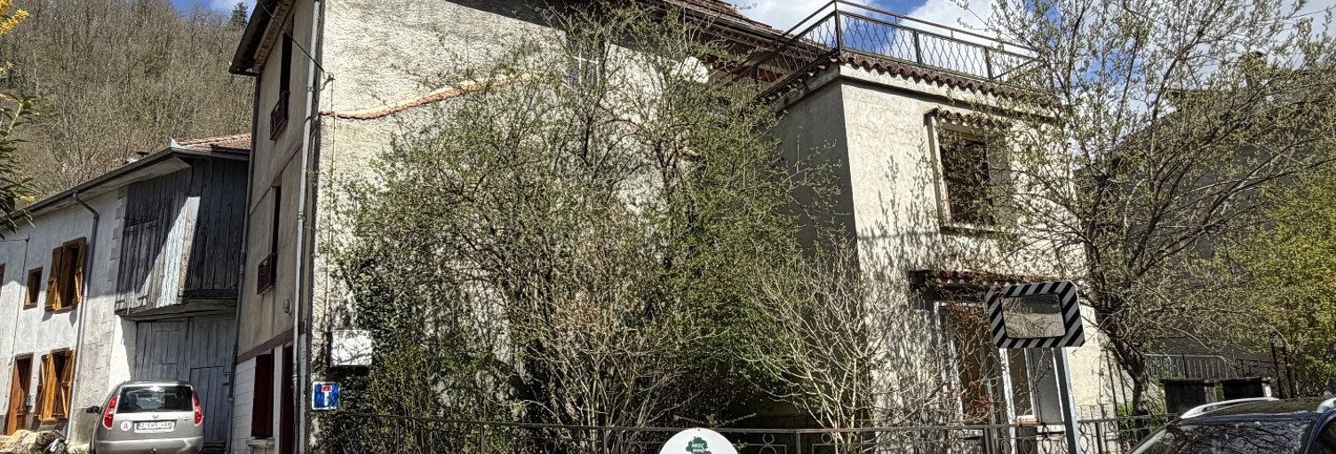 Maison 8 Pièces 175 m² à vendre à Seix (09140)