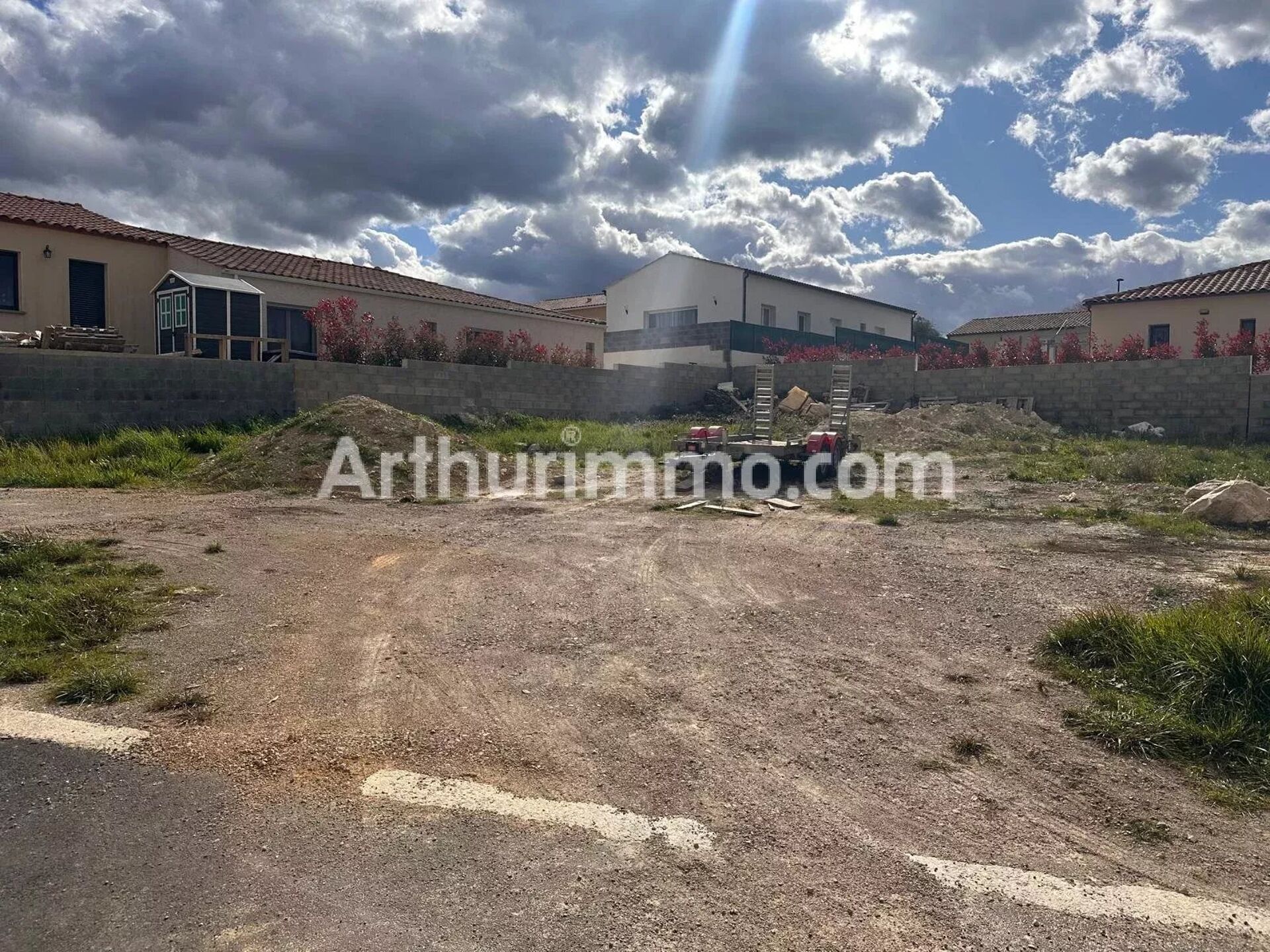 Terrain 165 m² · à Cruzy · 165 m² · 75 000 €