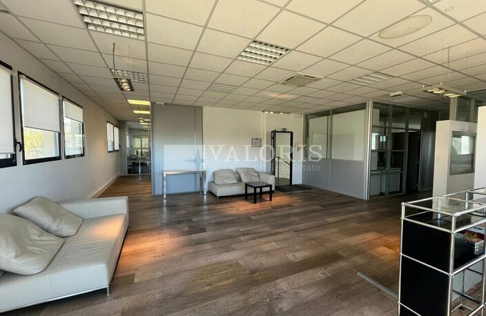 BUREAUX à LOUER — photo 4