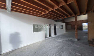 Commerce  231 m² à vendre à Montville (76710)