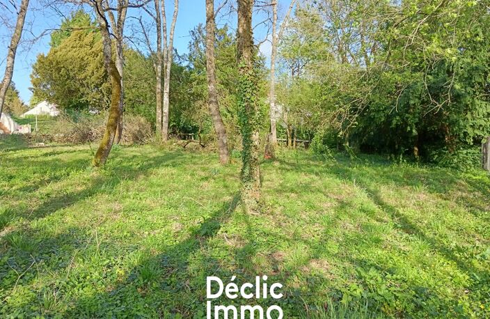 TERRAIN CONSTRUCTIBLE 1034 M² — photo 2