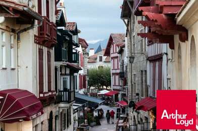 Commerce  445200 €