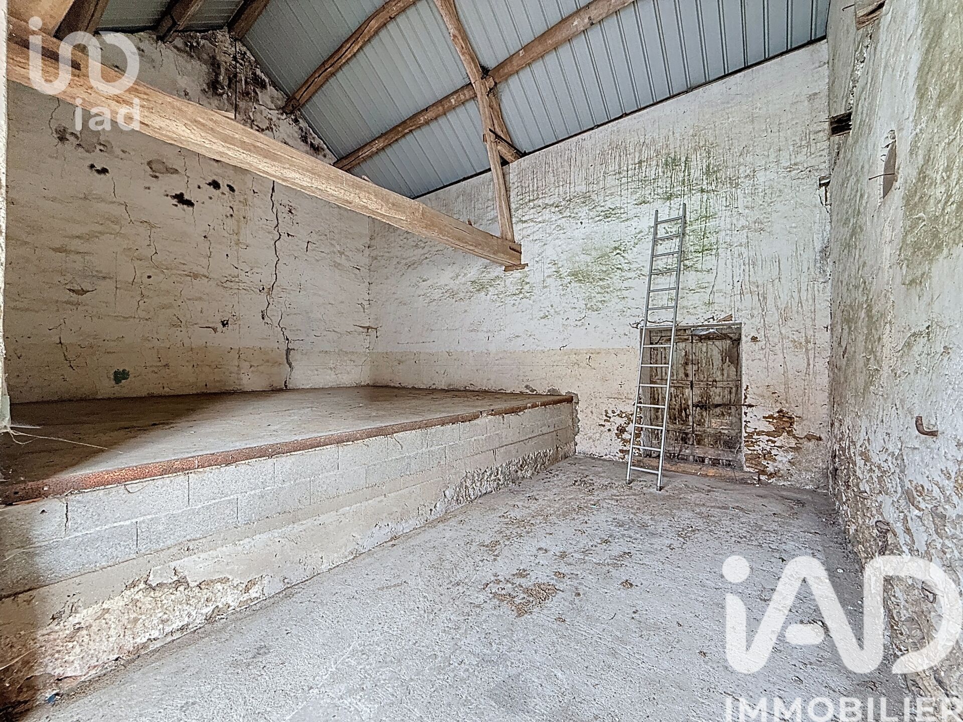 Mouroux - 221m² - 2p.