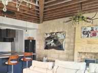 Au cœur de Saint-Pierre, un appartement de caractère sous les toits — photo 2