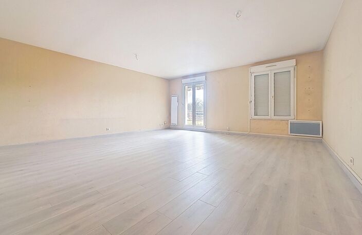 APPARTEMENT TYPE 4 AVEC PARKING PROCHE GARE — photo 2