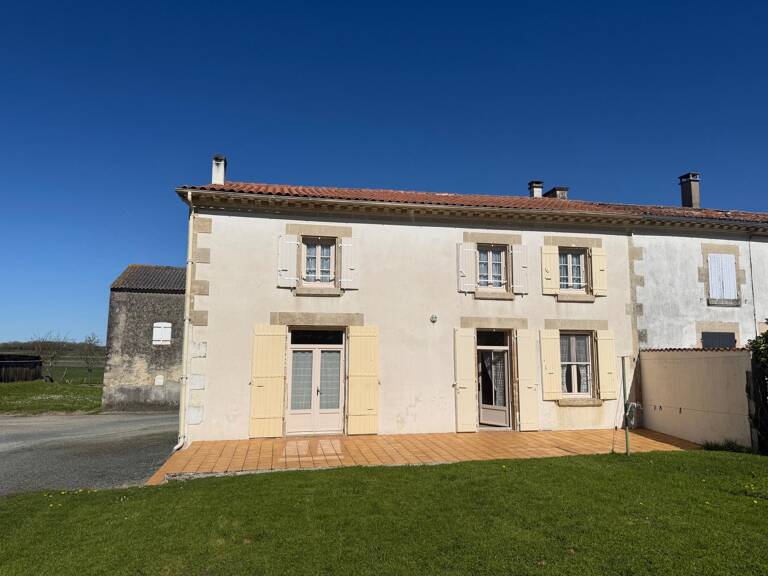 Ancien corps de Ferme - Saint Pierre de l'isle — photo 1