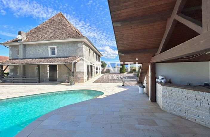5 Chambres dont une au rez-de-chaussée. PROCHE MORESTEL — photo 3