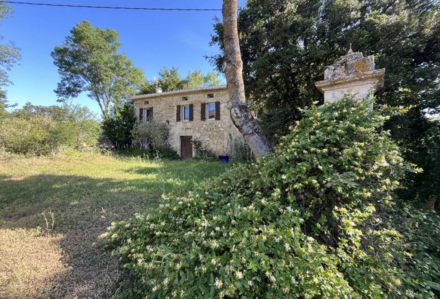 Maison en pierre de 5 pièces principales — photo 1