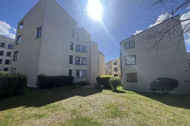 Appartement 6 pièces 274000 €