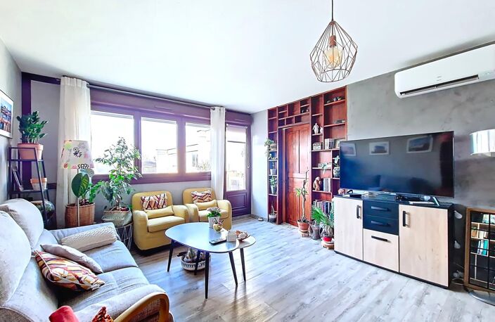 T5 99 m² environ  DPE C, 4 chambres, cave — photo 3