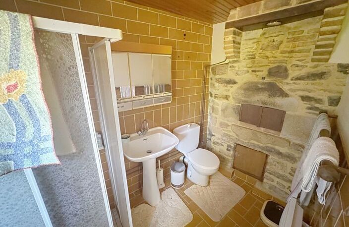 Maison en pierre de 2 pièces principales — photo 3