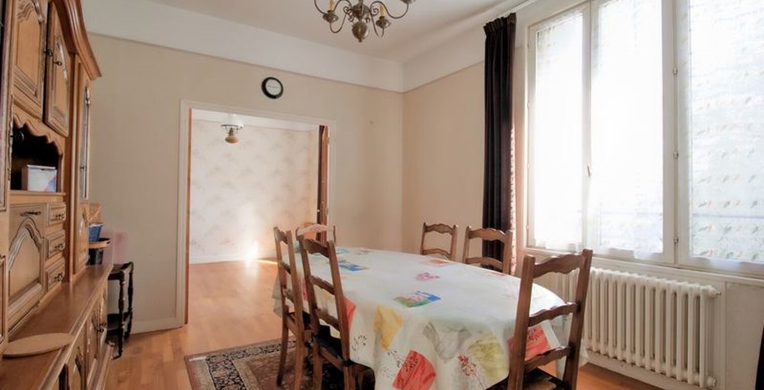 Maison de ville de 6 pièces principales — photo 1