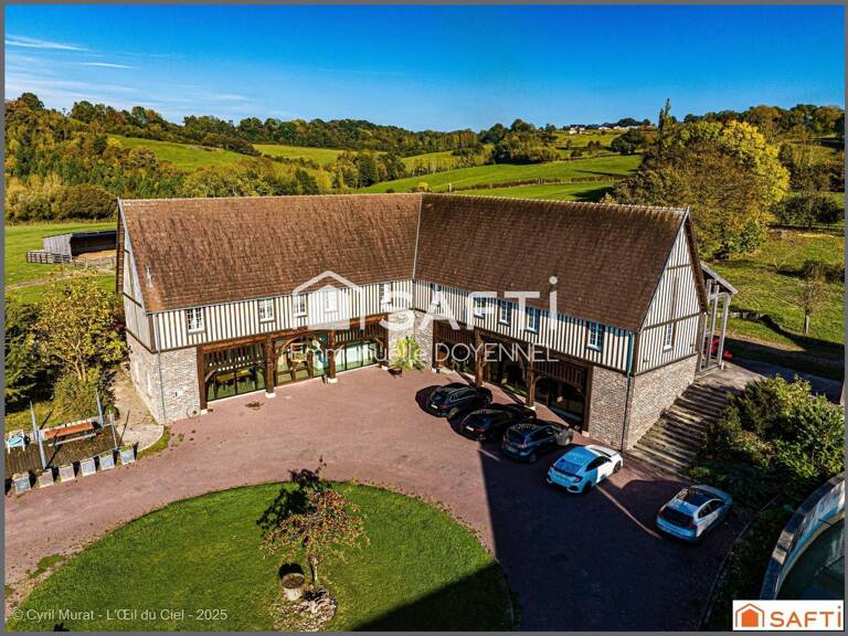 Domaine de 3,85 ha  Maison + gîte de 315 m² — photo 1