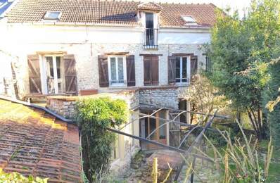 Maison en pierre de 6 pièces principales — photo du bien