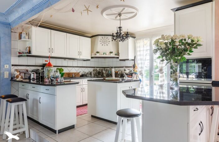 Vente maison 7 pièces 183 m² Ussac (19270) — photo 2
