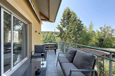 Appartement 5 pièces 373800 €
