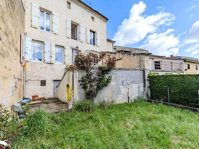 Maison de bourg de 7 pièces principales — photo du bien