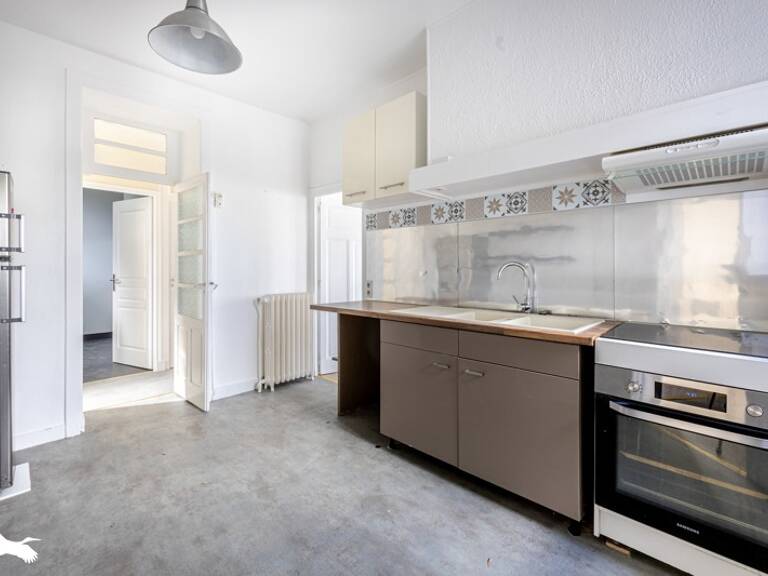 Maison en pierre de 4 pièces principales — photo 1