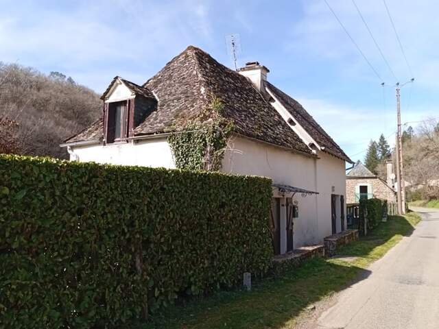 Maison de bourg de 4 pièces principales — photo du bien