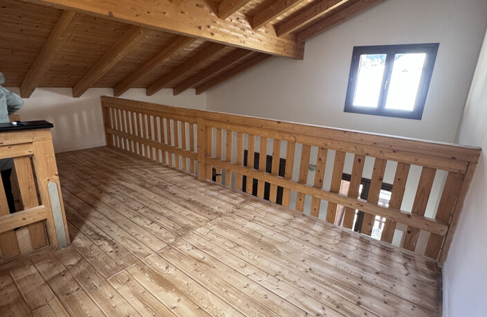 Chalet  contemporain sur 3 niveaux vue front de neige station les Buisses — photo 3