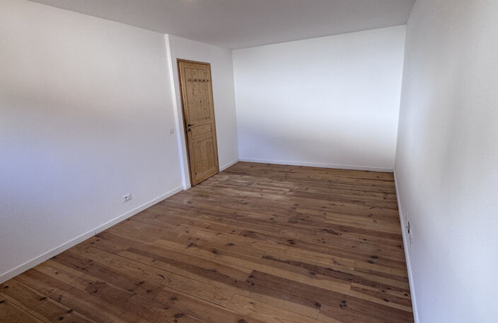 Chalet  contemporain sur 3 niveaux vue front de neige station les Buisses — photo 5