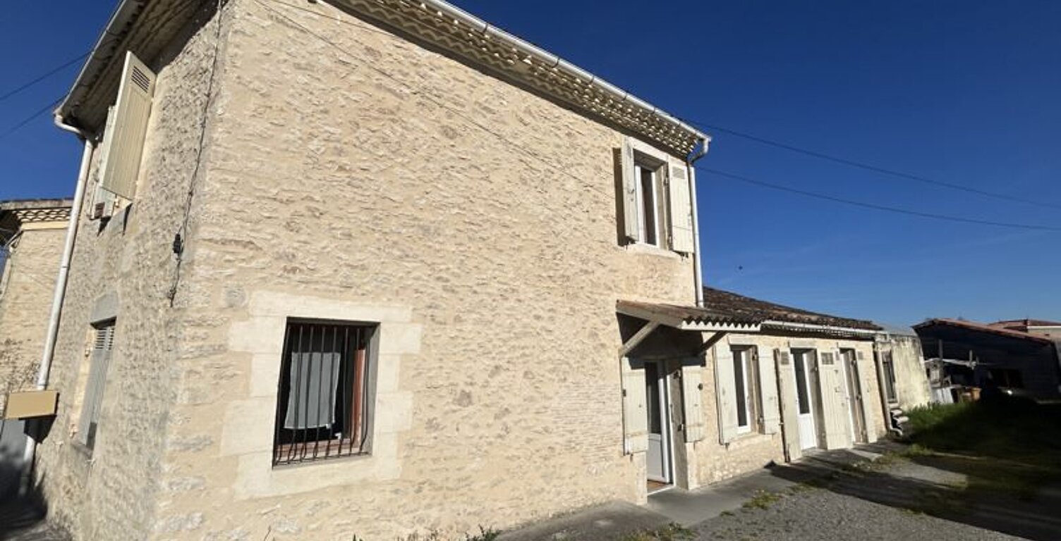 Maison en pierre de 4 pièces principales — photo 1