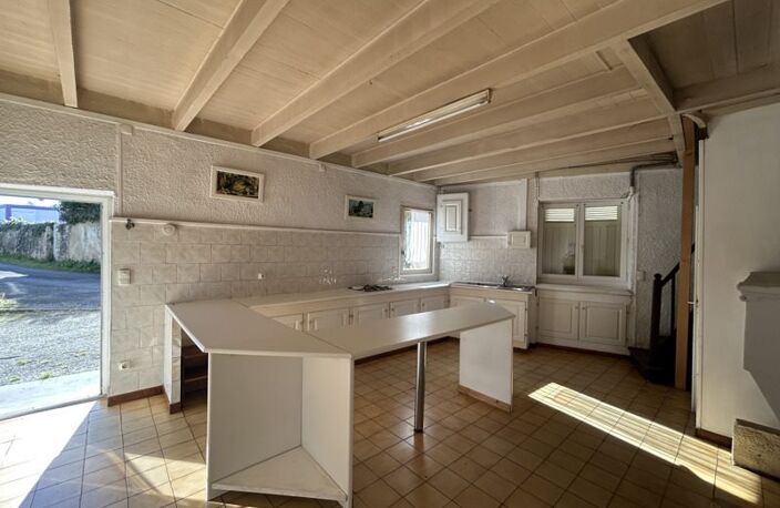 Maison en pierre de 4 pièces principales — photo 5