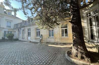 Appartement 6 pièces 610500 €