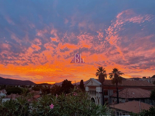 Appartement 2 pièces  à louer Hyères 83400