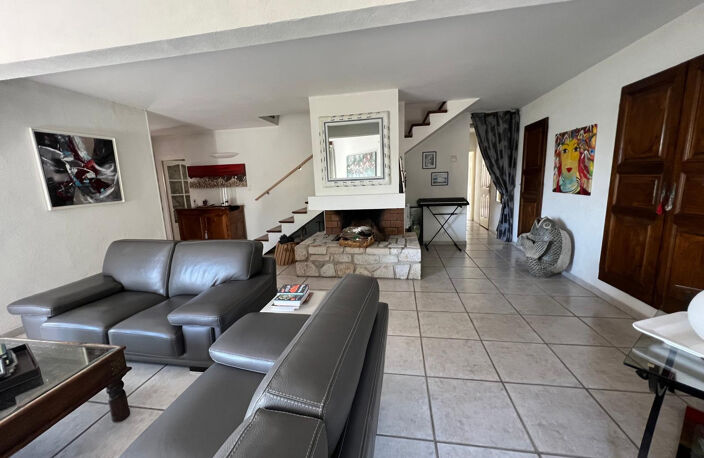 Maison 6 pièces 159m2 — photo 2