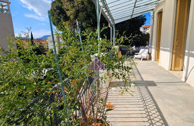 Du cachet pour ce 4 pièces de 143m2 climatisé avec terrasse — photo du bien
