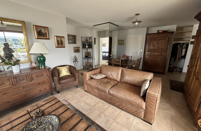 DISPONIBLE DANS L'IMMEDIAT   F3 DE STANDING AVEC TERRASSE PANORAMIQUE   SAINT-PRIEST-EN-JAREZ Situé avenue Alb — photo 5