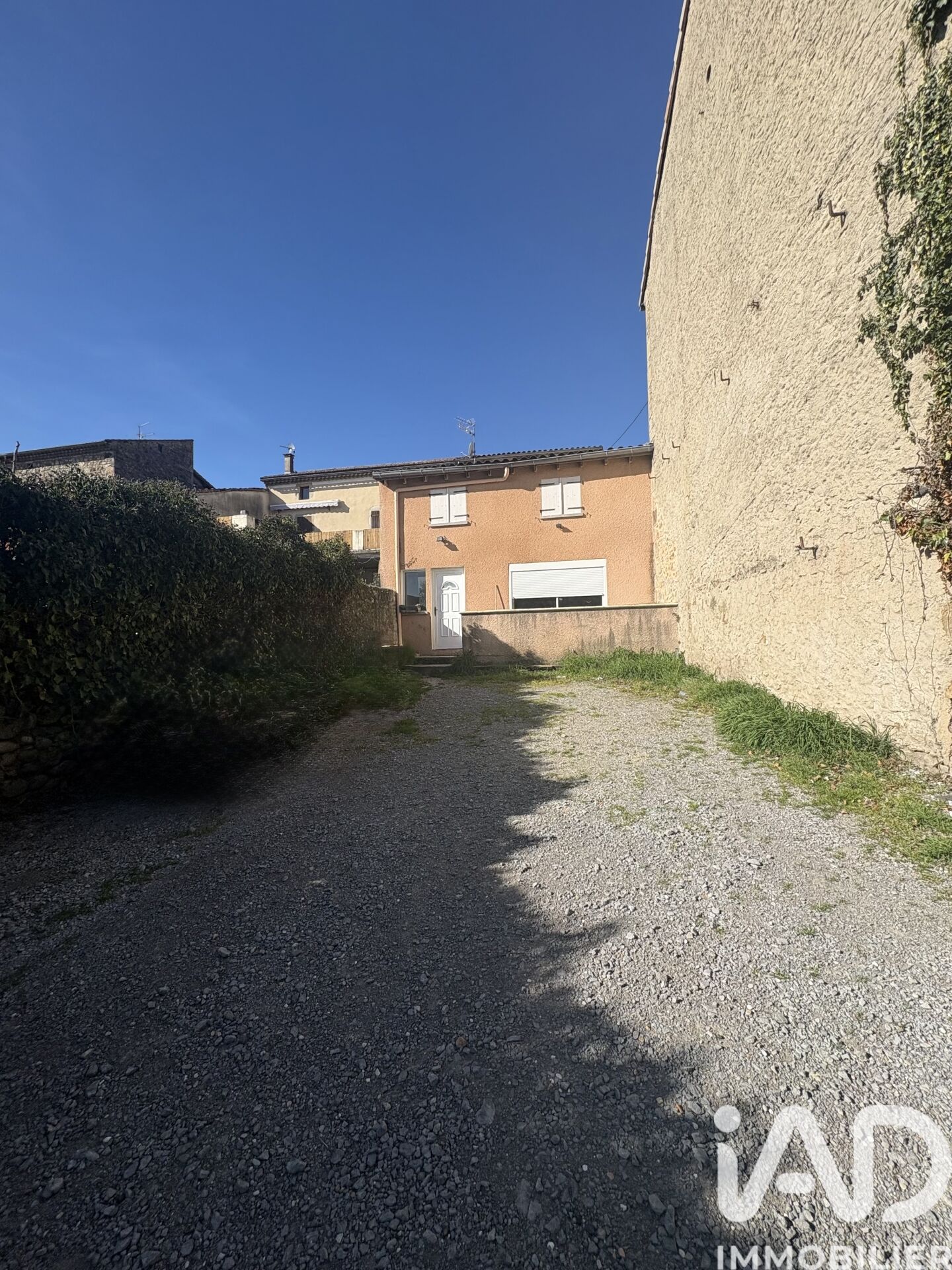Vente Immeuble 238 m² - Photo 2