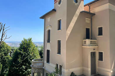 Appartement 5 pièces 3180 €