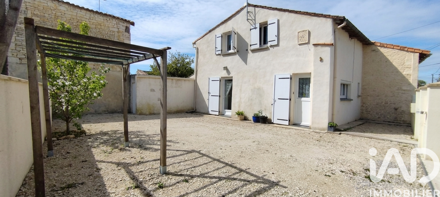 Couture-D-Argenson - 120m² - 4p. - 3ch.