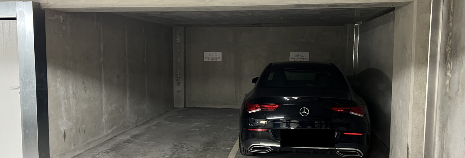 Garage  11 m² à louer à Nice (06300)