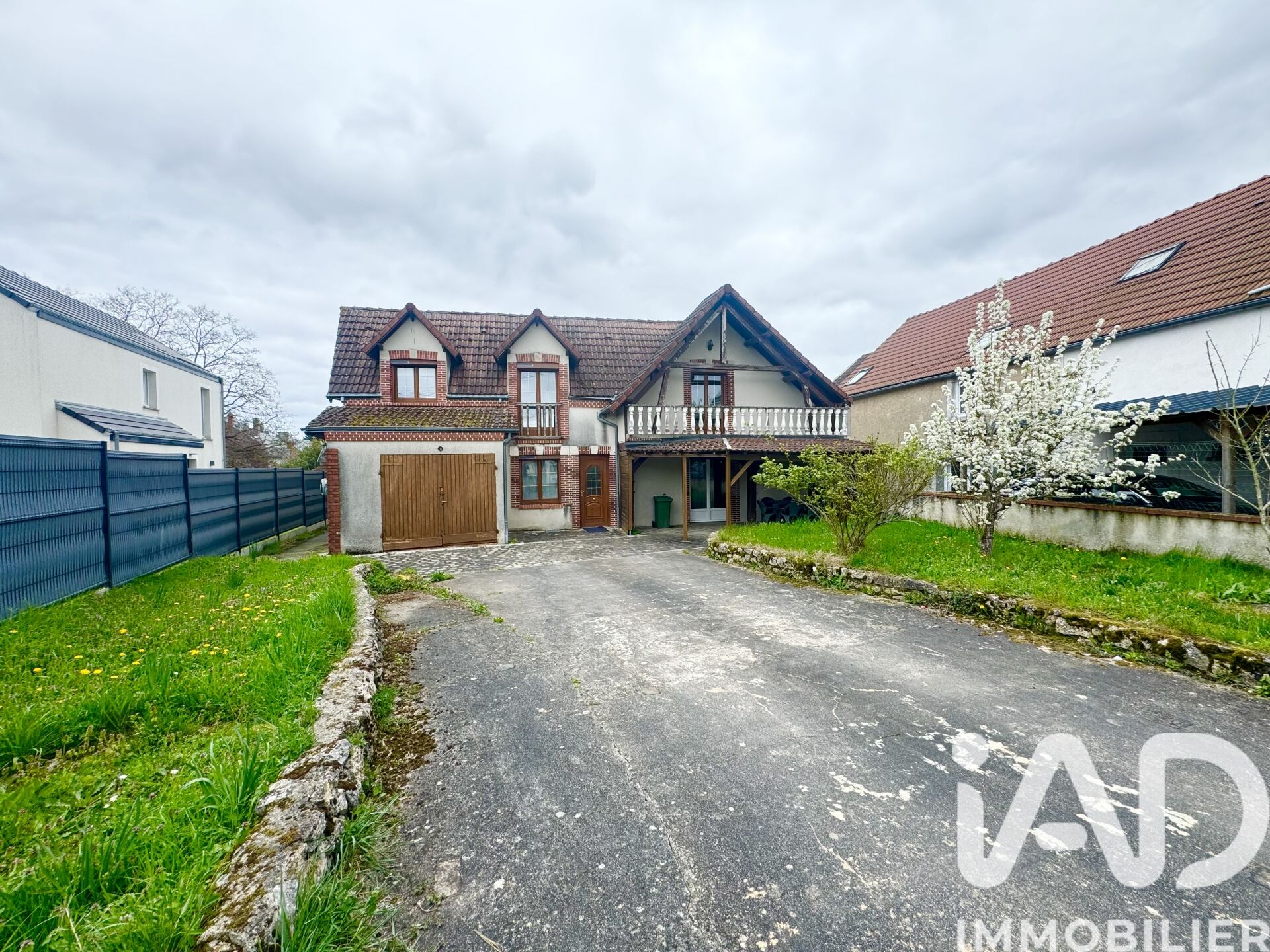 La-Chapelle-St-Mesmin - 170m² - 6p. - 2ch.